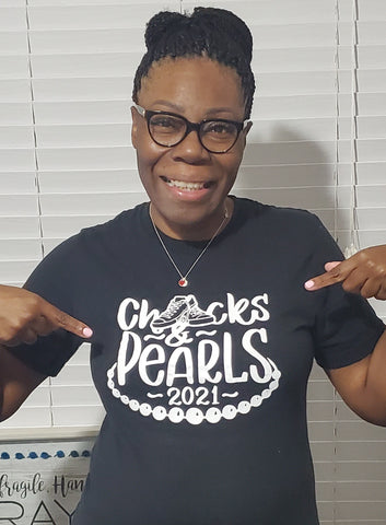 "Chucks and pearls" (1 color) Tee